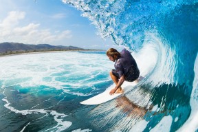 哈登持球主导进攻快船节奏更加流畅，哈登打快船数据