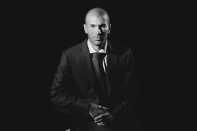 萨默·麦金托什蝶泳冲刺阶段技压群雄，麦金托什游泳